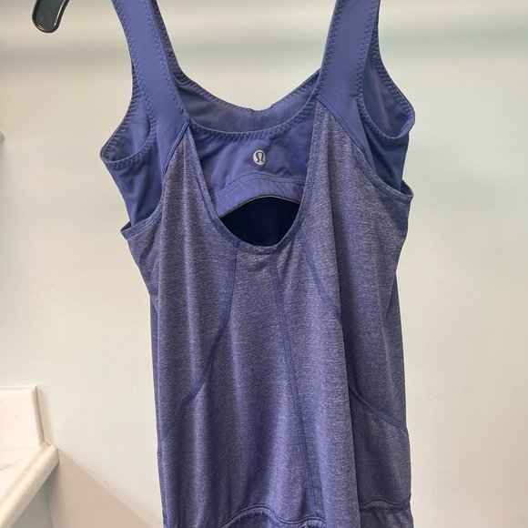 Purple Lululemon tank with built in sports bra Size 4 - Picture 1 of 3